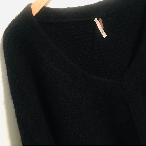 Free People Barely brush oversized alpaca sweater, M - Picture 6 of 8